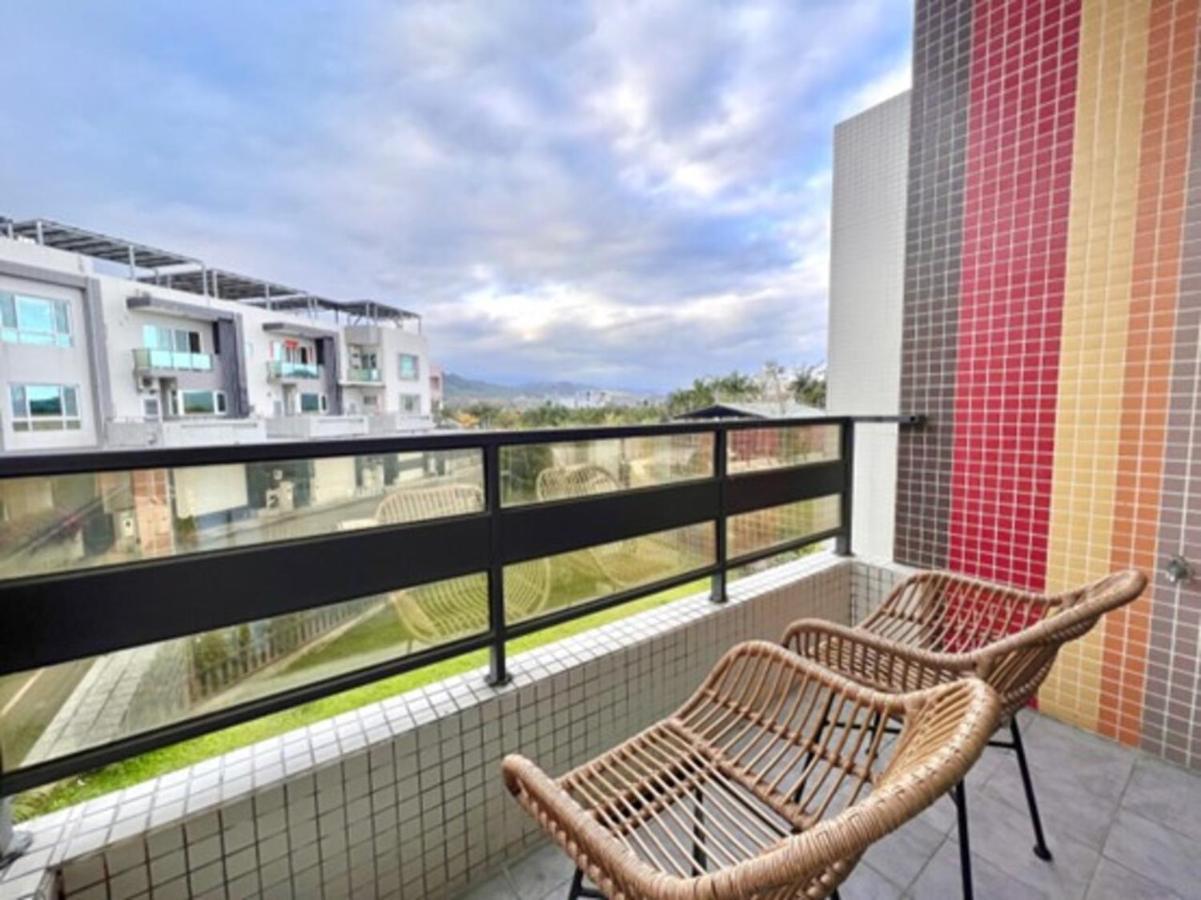 Taitung Rainbow Pet Friendly Maison Resort Экстерьер фото